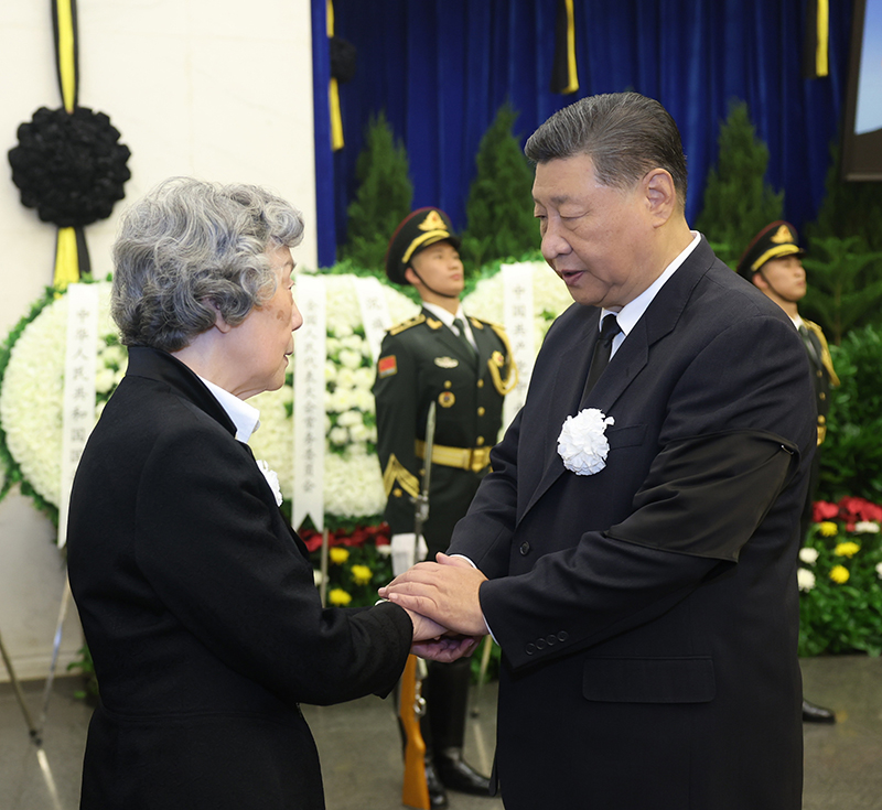 吴邦国同志遗体火化 习近平等到八宝山革命公墓送别