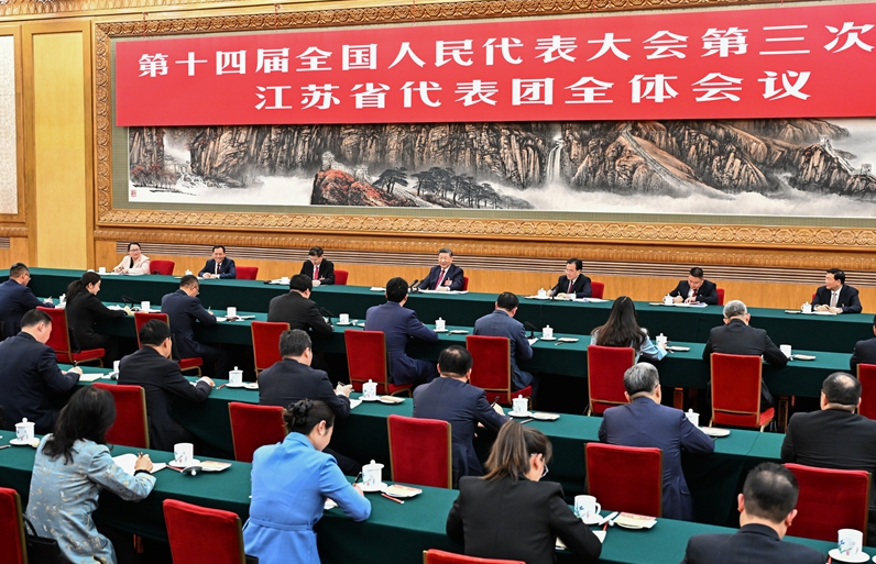 习近平在参加江苏代表团审议时强调:经济大省要挑大梁为全国发展大局作贡献